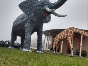 ESCULTURA DE ELEFANTE