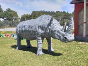 ESCULTURA DE RINOCERONTE