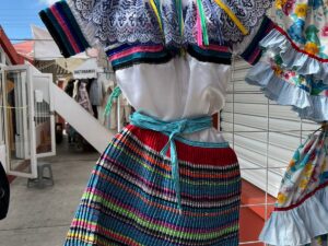 TRAJE TOJOLABAL PARA NIÑAS